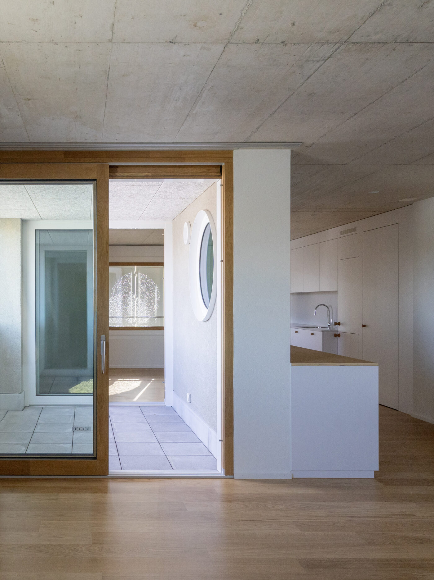 490 cp 2502 707 rh pri scaled aspect ratio 3 4